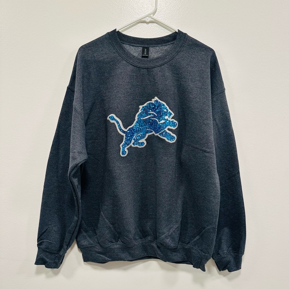 Detroit Lions sweatshirt! Sequin glitter bling lions logo gray size Large!